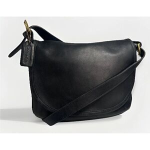 Vtg Coach Saddle Bucket Crossbody Bag Flap 4150 Made in Costa Rica In Black